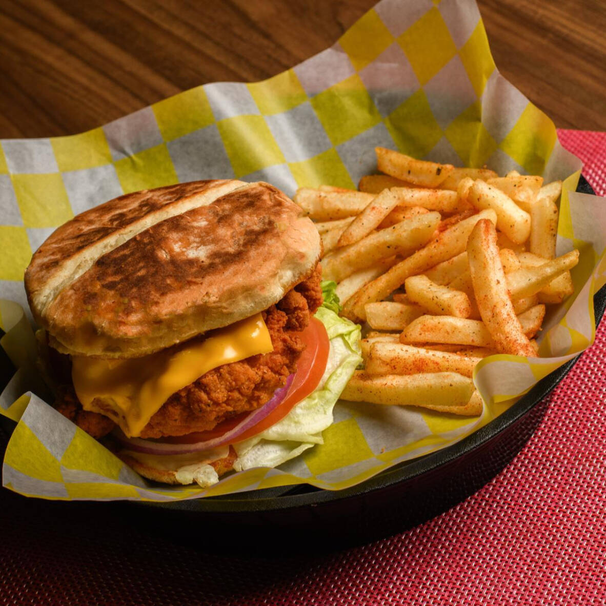 HAMBURGUESA PECHUGA EMPANIZADA