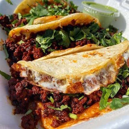 TACOS DE CHORIZO CON QUESO EN TORTILLA DE HARINA