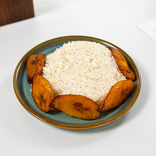 ARROZ CON PLÁTANOS FRITOS