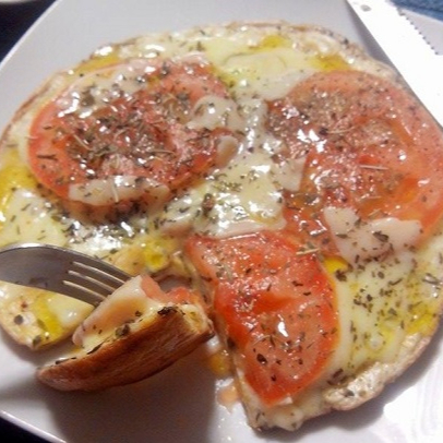 Crepioca de pizza e catupiry