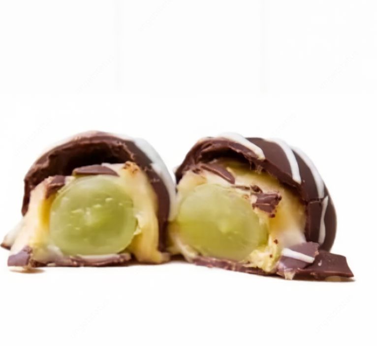 Uvas crocantes sem sementes, leite condensado cremoso e chocolate nobre. (10un)