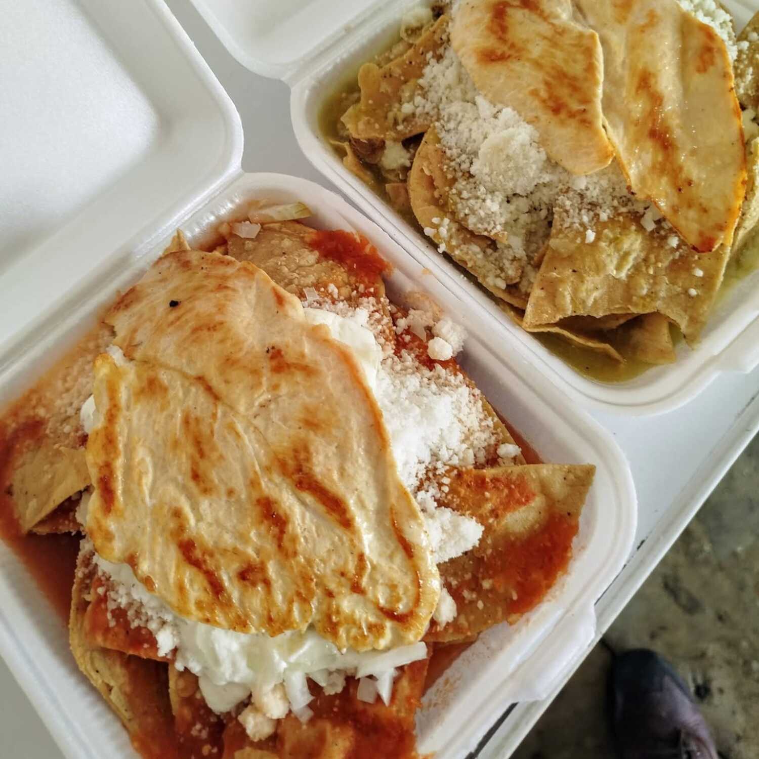 Chilaquiles con Pechuga Asada