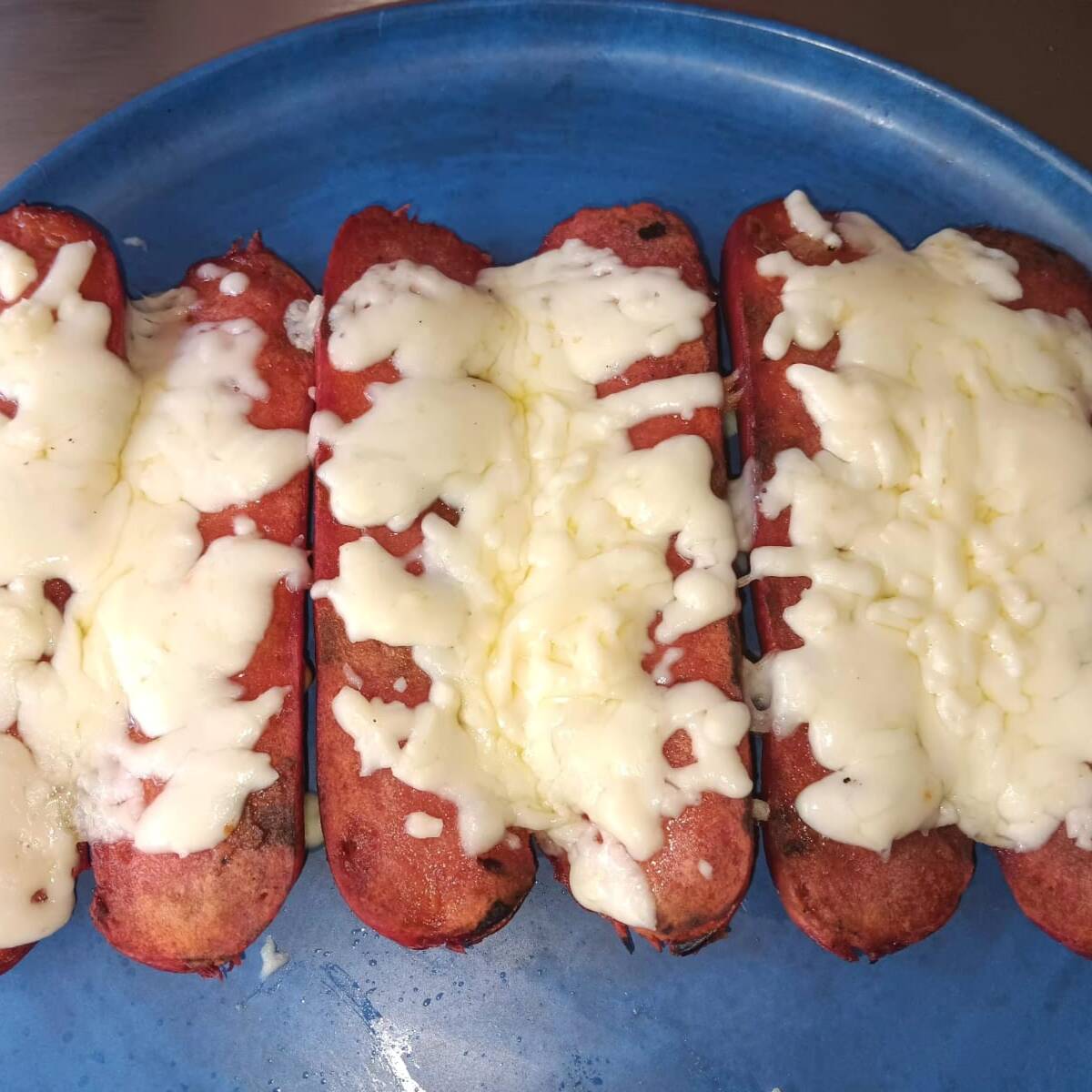 Salchichas con Queso (3 Piezas)