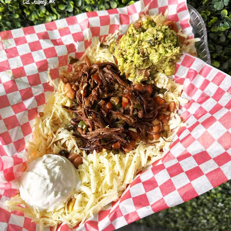 NACHOS A LA MEXICANA