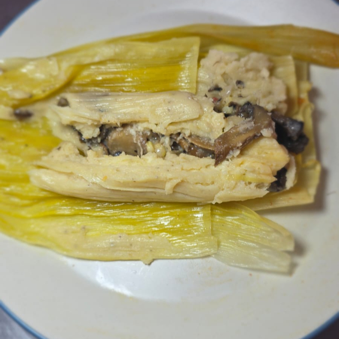 Tamal Champiñones con Queso