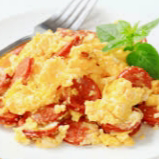 Huevos Revueltos con Salchicha