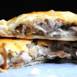 EMPANADA DE CHAMPIÑON