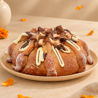 Pan de muerto con cobertura de Milky Way