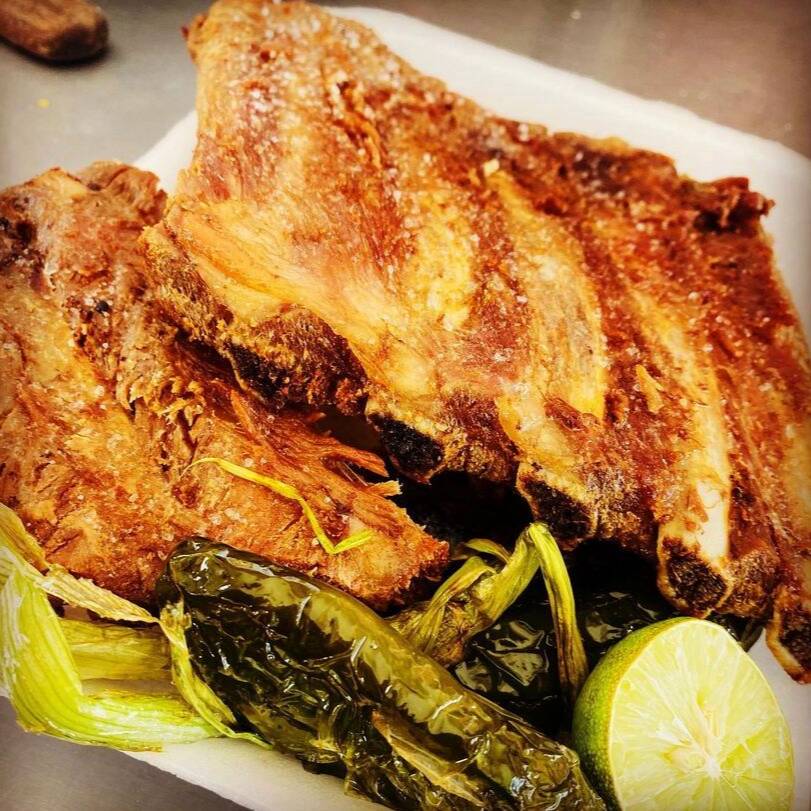 COMBO 1 ( CHAMORRO + 1/2 COSTILLA )