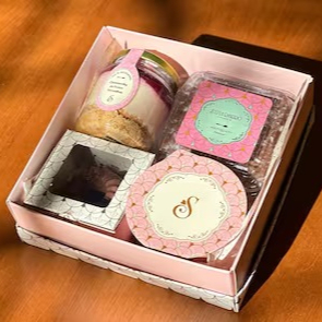 Torta no Pote de Morango, Bombom de Prestígio, Pote de Cheesecake de Frutas Vermelhas e Bolo Gelado de Prestígio.