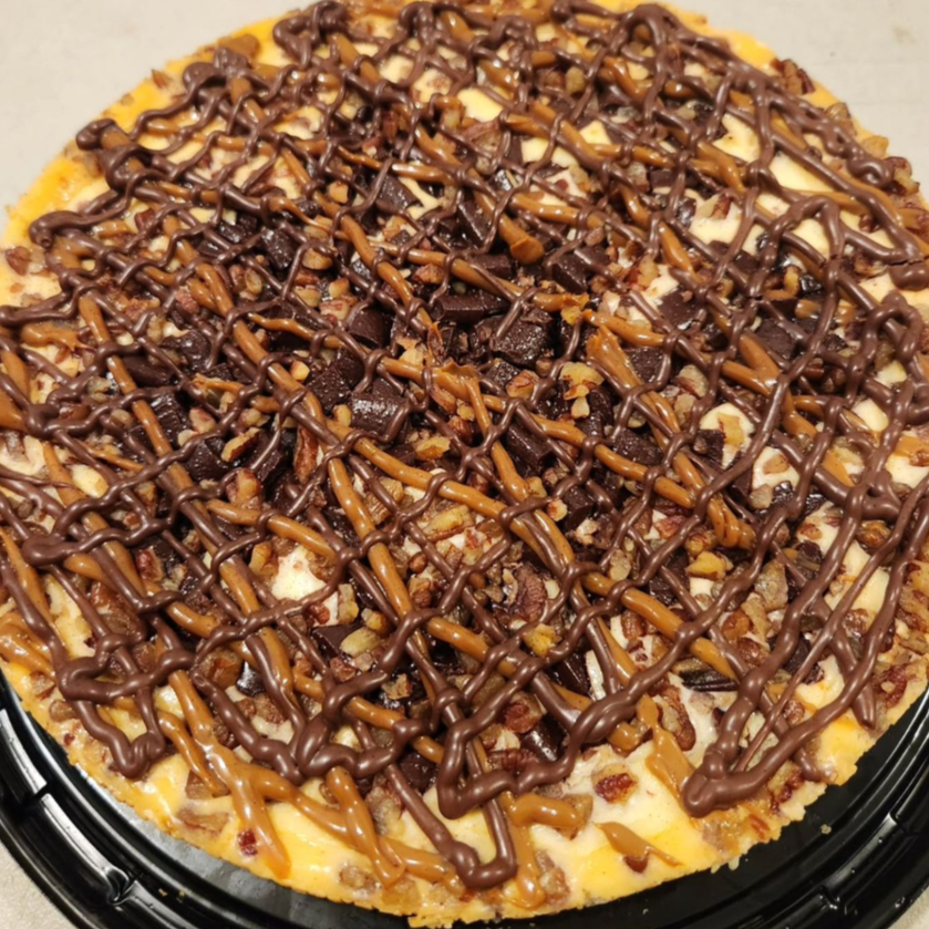 Rebanada de Cheesecake Nuez, Chocolate y Cajeta