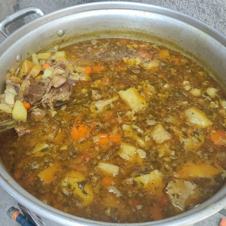 Caldo De Res