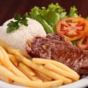 Acompanha : arroz, feijão. Farofa e fritas