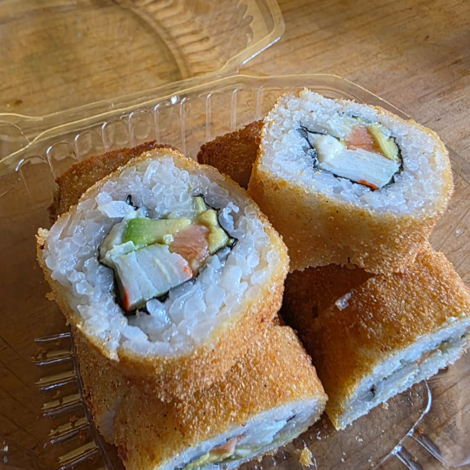 SAKURA ROLL SUSHI