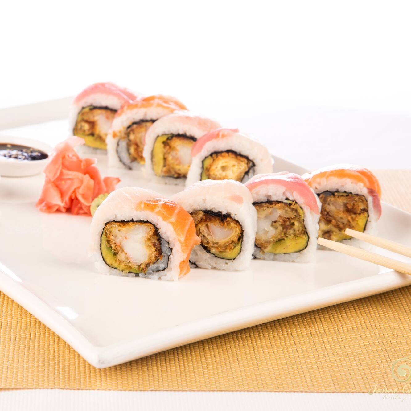 Ebi rainbow roll