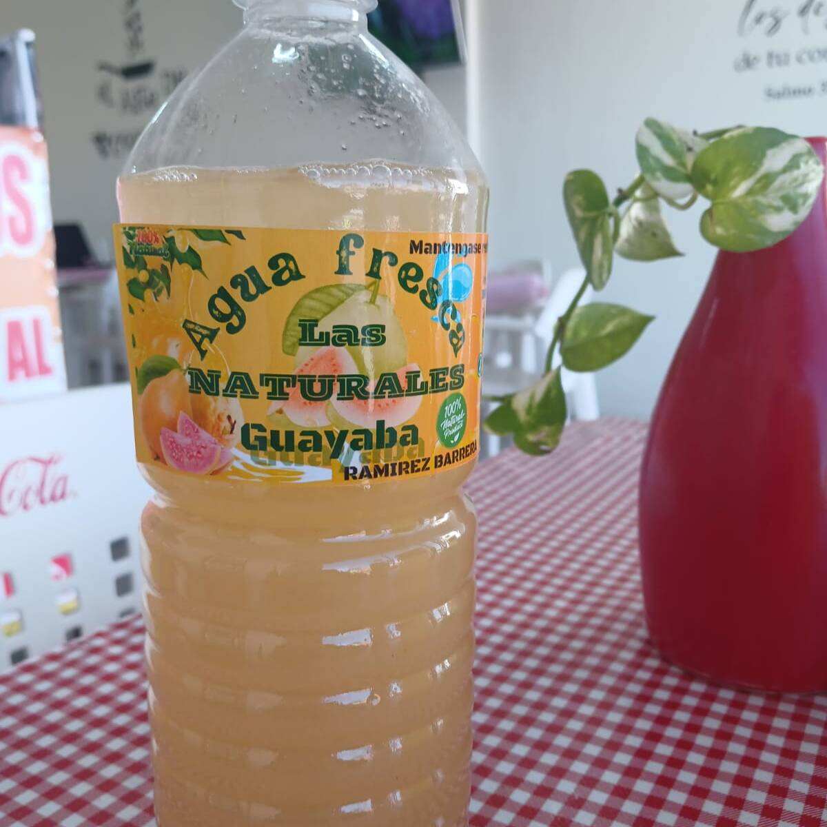 Agua De Guayaba