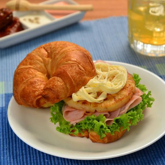 Croissant Hawaiano....