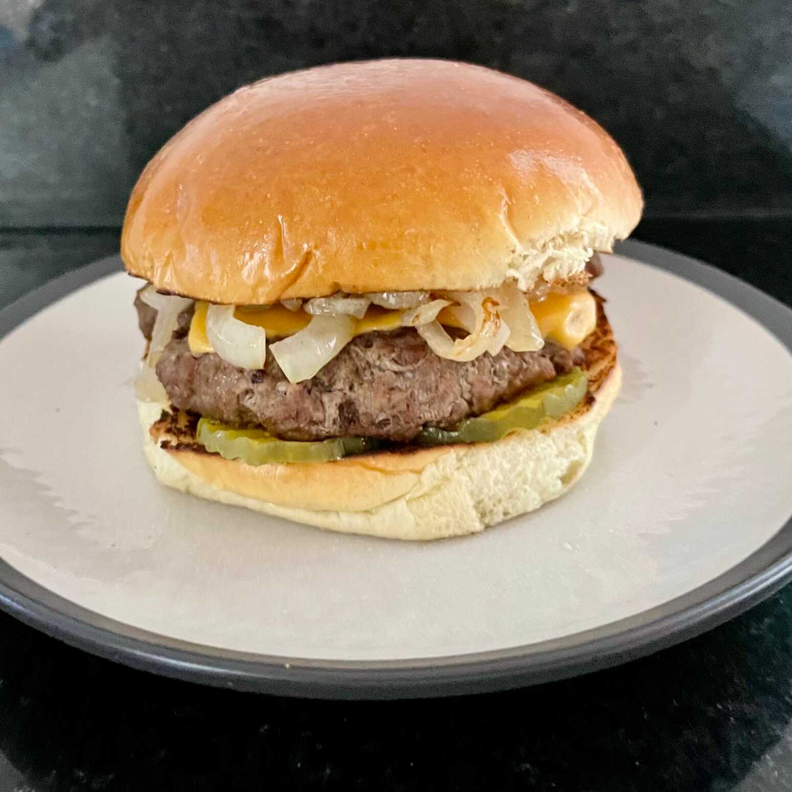 Onion Burger + Papas