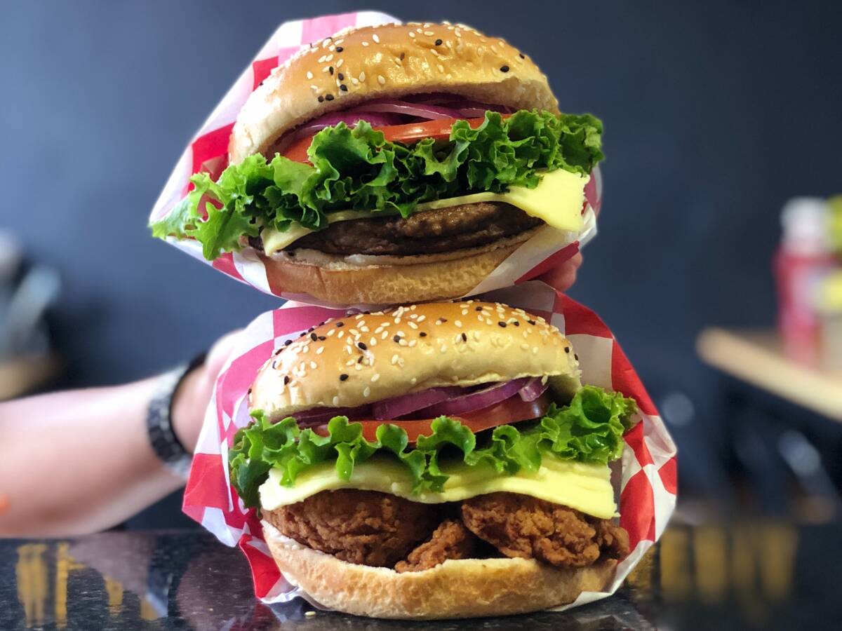 La Otra Hamburgueseria (Santa Tere)