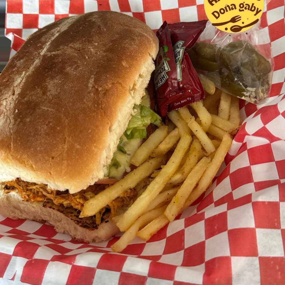 TORTA DE COCHINITA