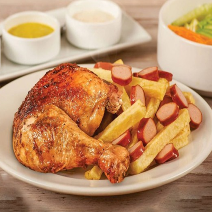 Salchipapita a la Brasa