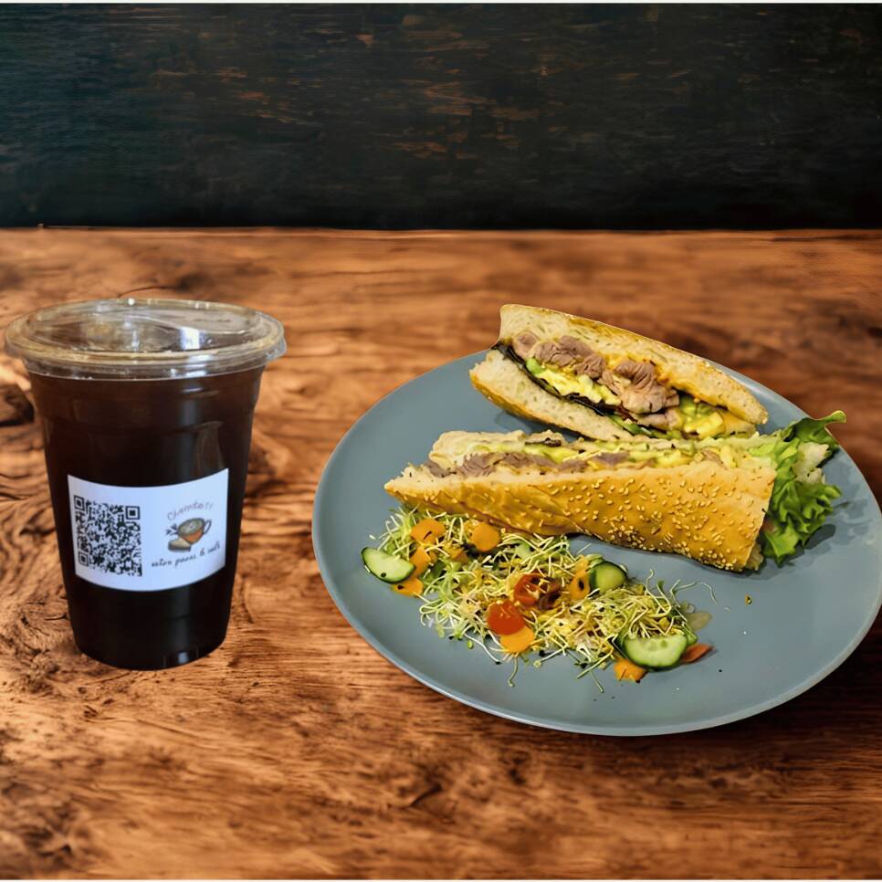 Baguette arrachera+Americano Helado