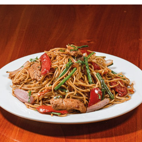 Tallarin Saltado de Pollo