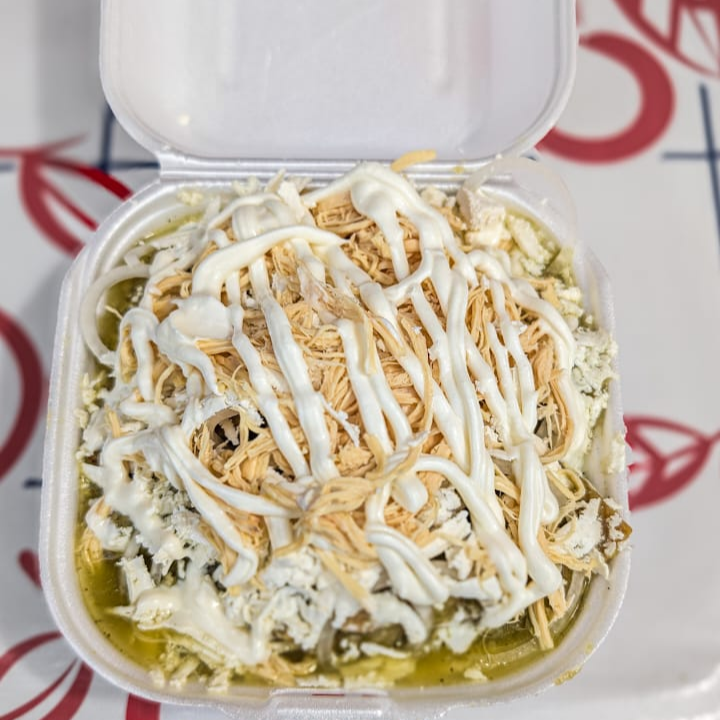 Chilaquiles verdes chicos
