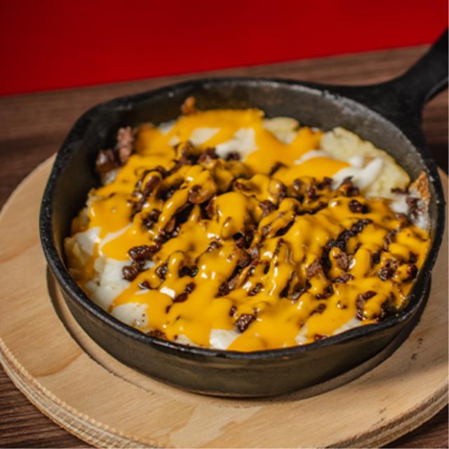 PAPA HORNEADA CON ARRACHERA