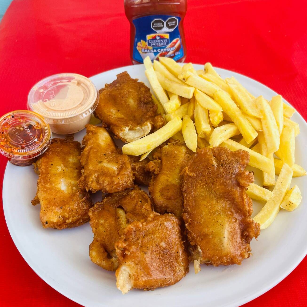 FISH & CHIPS: PESCADO Y PAPAS FRITAS