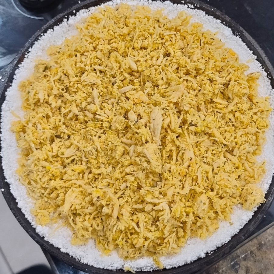 Frango desfiado com um ótimo tempero .22cm
