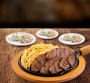 Picanha Premium (aprox. 220g in natura), 1 Picanha Nobre (aprox. 100g innatura) e 1 Picanha (aprox. 150g in natura) e Fritas ou polenta frita.São 3 pratos com 2 acompanhamentos e molhos à sua escolha.