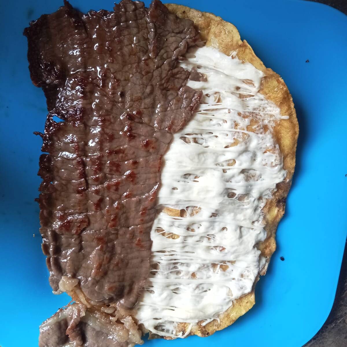 QUESADILLA CON CECINA DE YECAPIXTLA