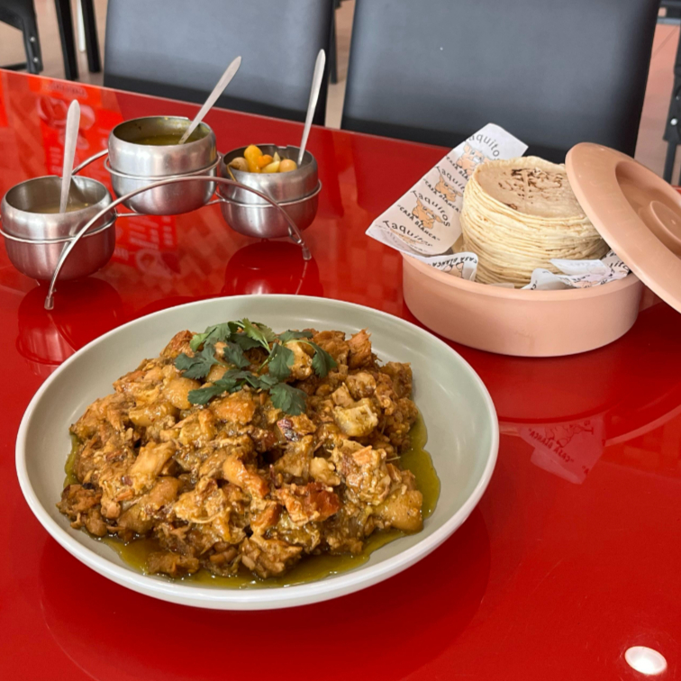 1kg chicharron en salsa verde