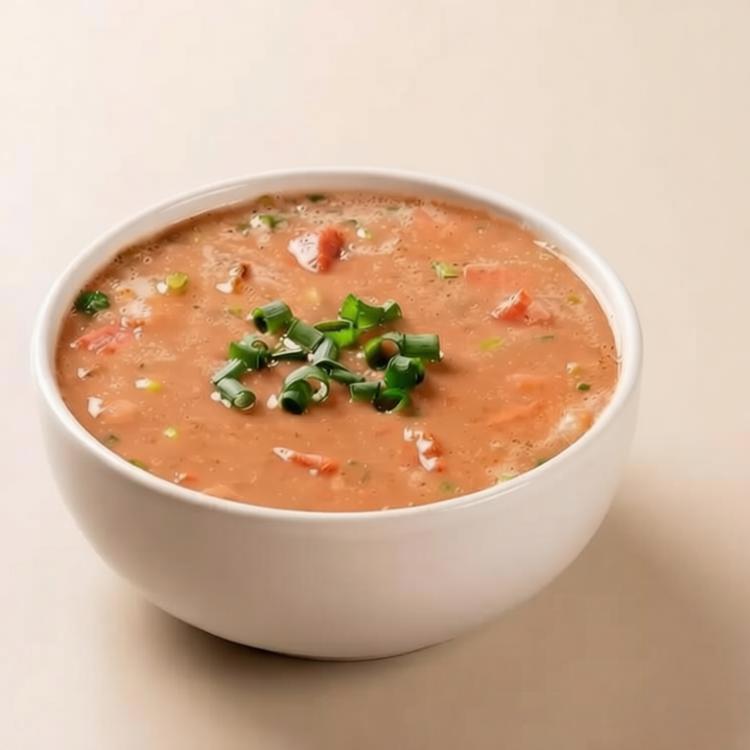 caldo de feijao com calabresa e linguicinha. acompanha torrada