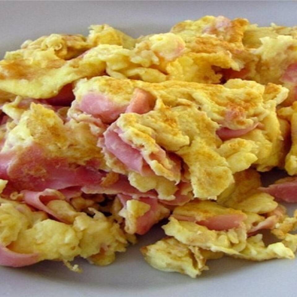 Huevos con jamon