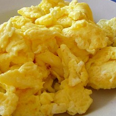 HUEVOS REVUELTOS
