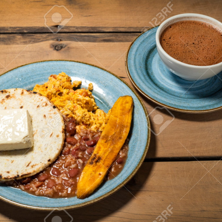 DESAYUNO CALENTADO FRIJOL