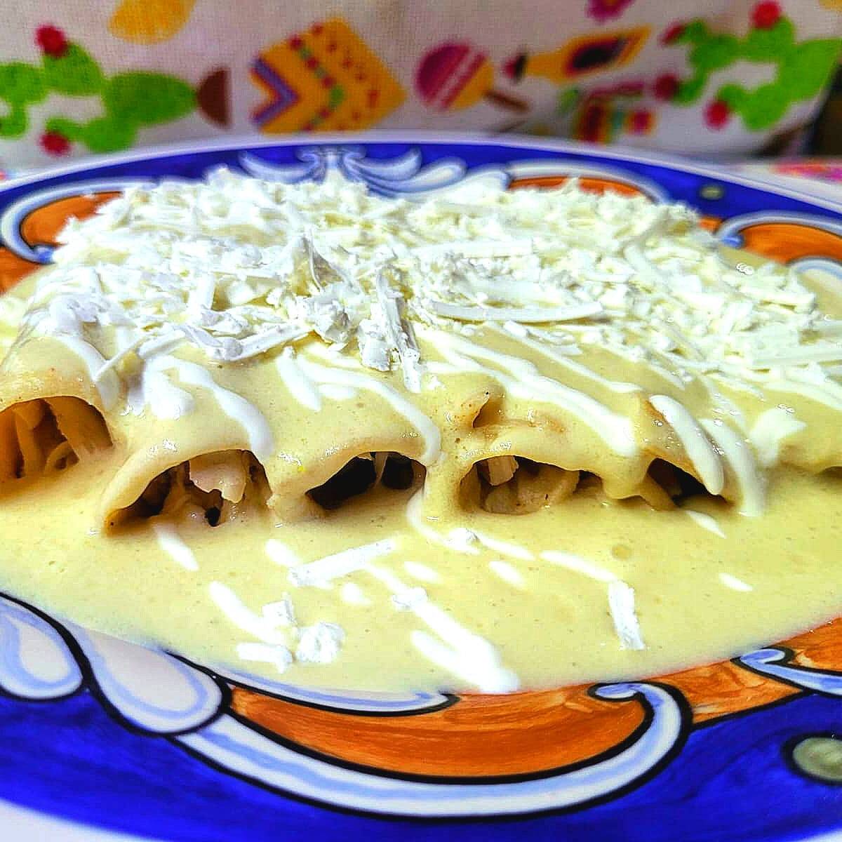 Enchiladas Suizas (6 pz)
