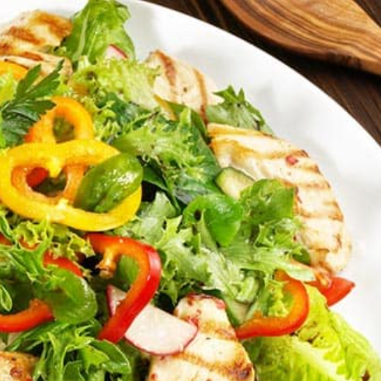 10. Ensalada de Pollo