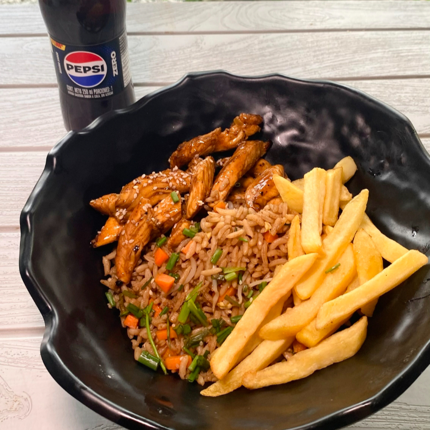 Wok con arroz + pollo teriyaki + papas