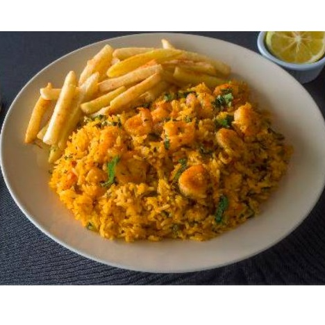 Arroz con Camarones y Papas Fritas