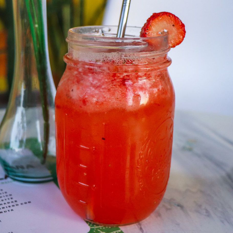 Bebida Tradicional, Limonada con Fresa 500 ml