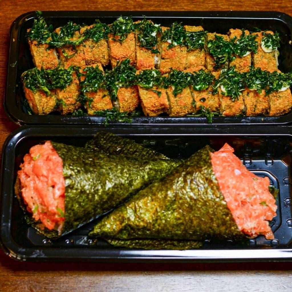 2 Deliciosos Temakis Salmão Cru Com Cream Chesse E Cebolinha 20 Deliciosos Hot Holls Crocantes
