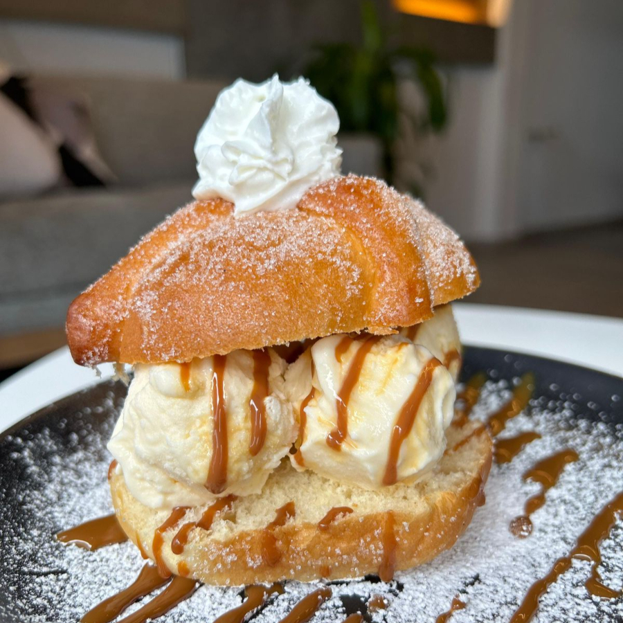 pan de muerto con nieve