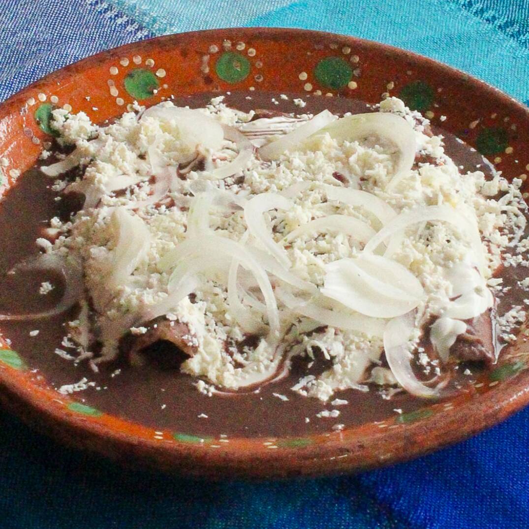 Enfrijoladas