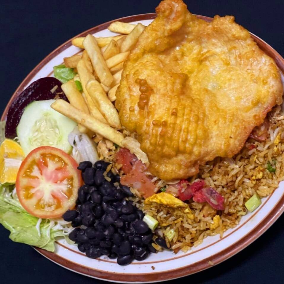Casado chino con filet pollo