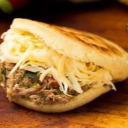 Combo 2 Arepas Mixtas más 2 Bebidas 250 ml