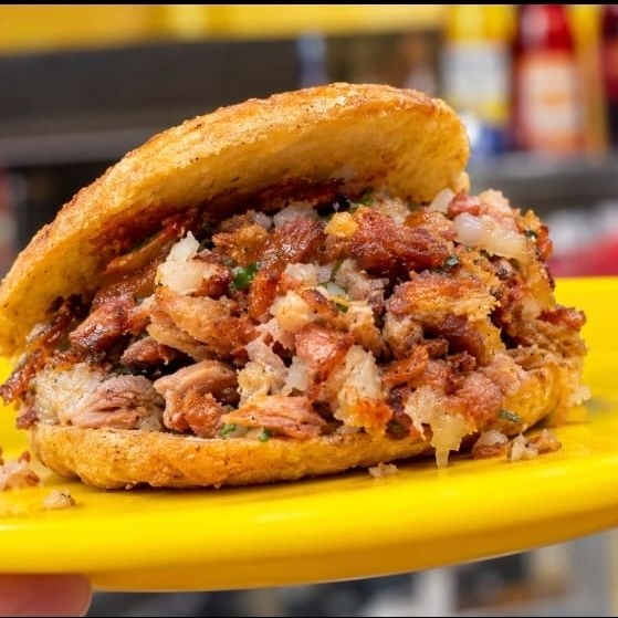 Gorditas con Carnitas