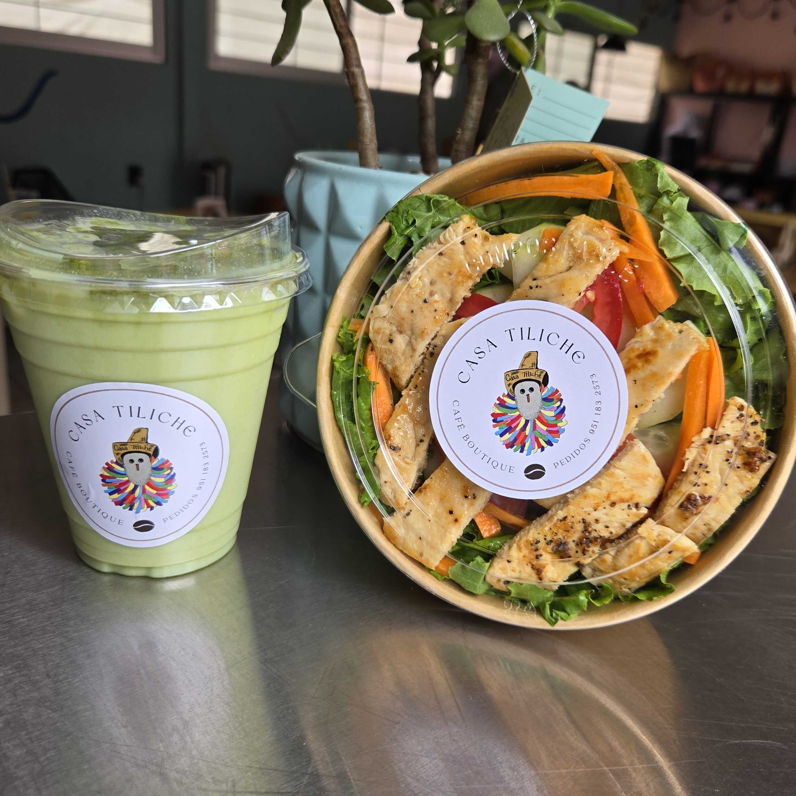 Ensalda + Matcha Latte Frio
